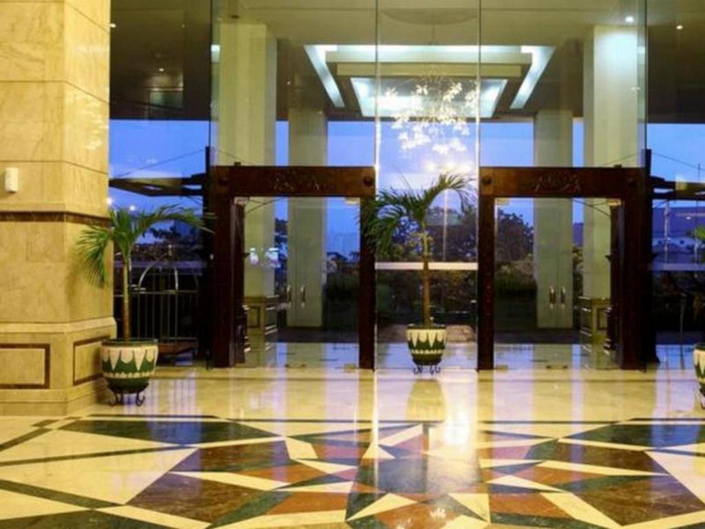 แกรนด์ เชมปากา บิสซิเนส โฮเต็ล Hotel จาการ์ตา ภายนอก รูปภาพ
