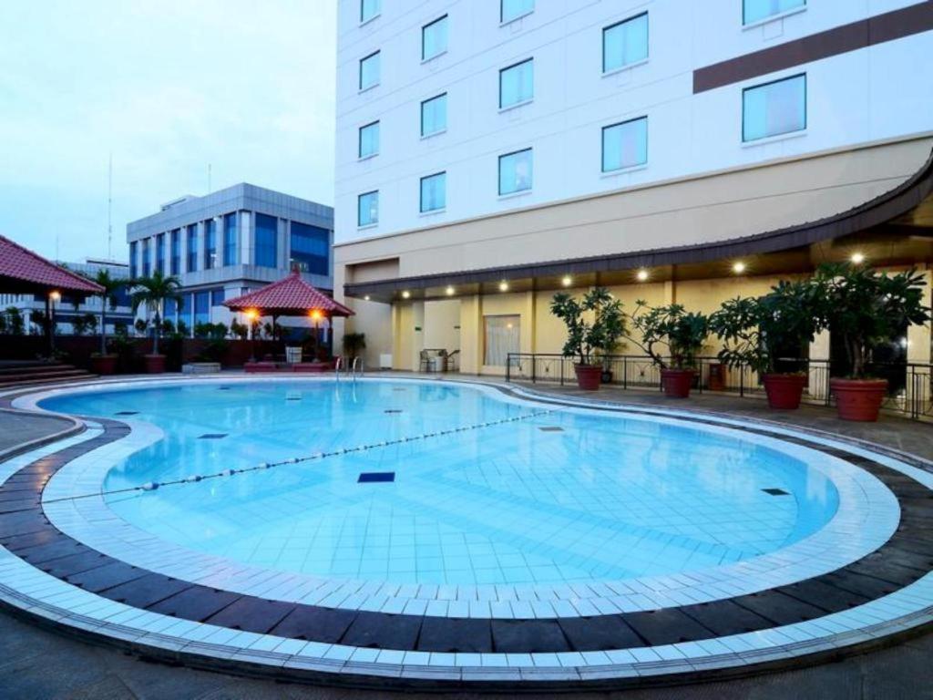 แกรนด์ เชมปากา บิสซิเนส โฮเต็ล Hotel จาการ์ตา ภายนอก รูปภาพ